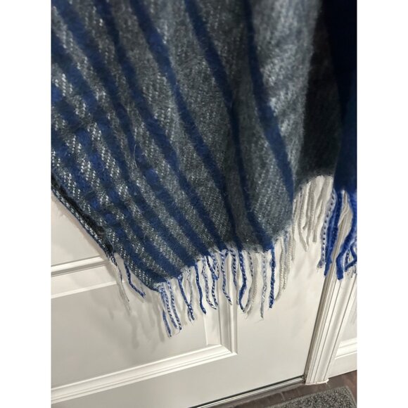 Woolrich Womens Striped Blue Gray Poncho Wrap With Fringe - Picture 5 of 8